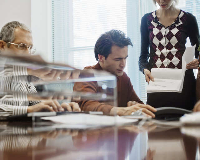 東央云,多語(yǔ)種直播,中英雙語(yǔ)視頻會(huì)議